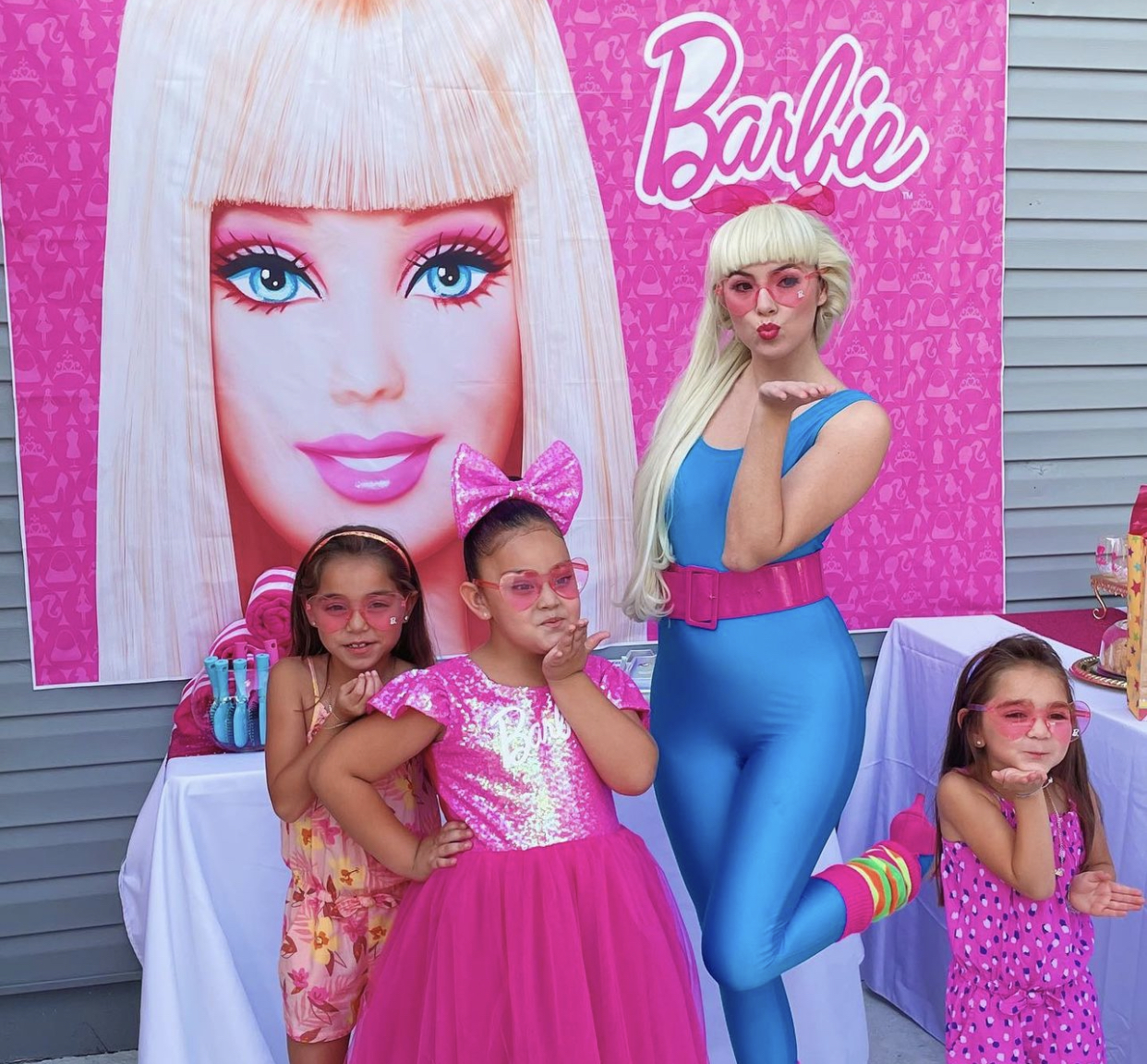 Barbie cheap doll party